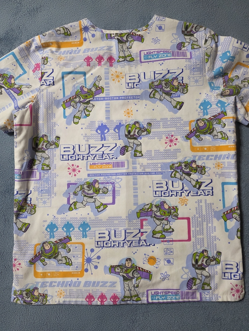 Toy Story Women's Medium Scrub Top Buzz Lightyear Medical Nursing Nurse Disney - Picture 6 of 7